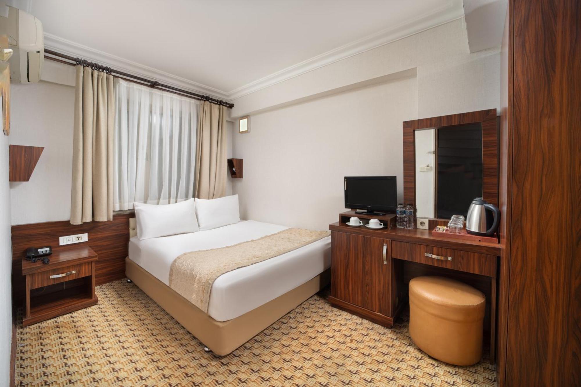 Elan Hotel Istanbul Pera Esterno foto